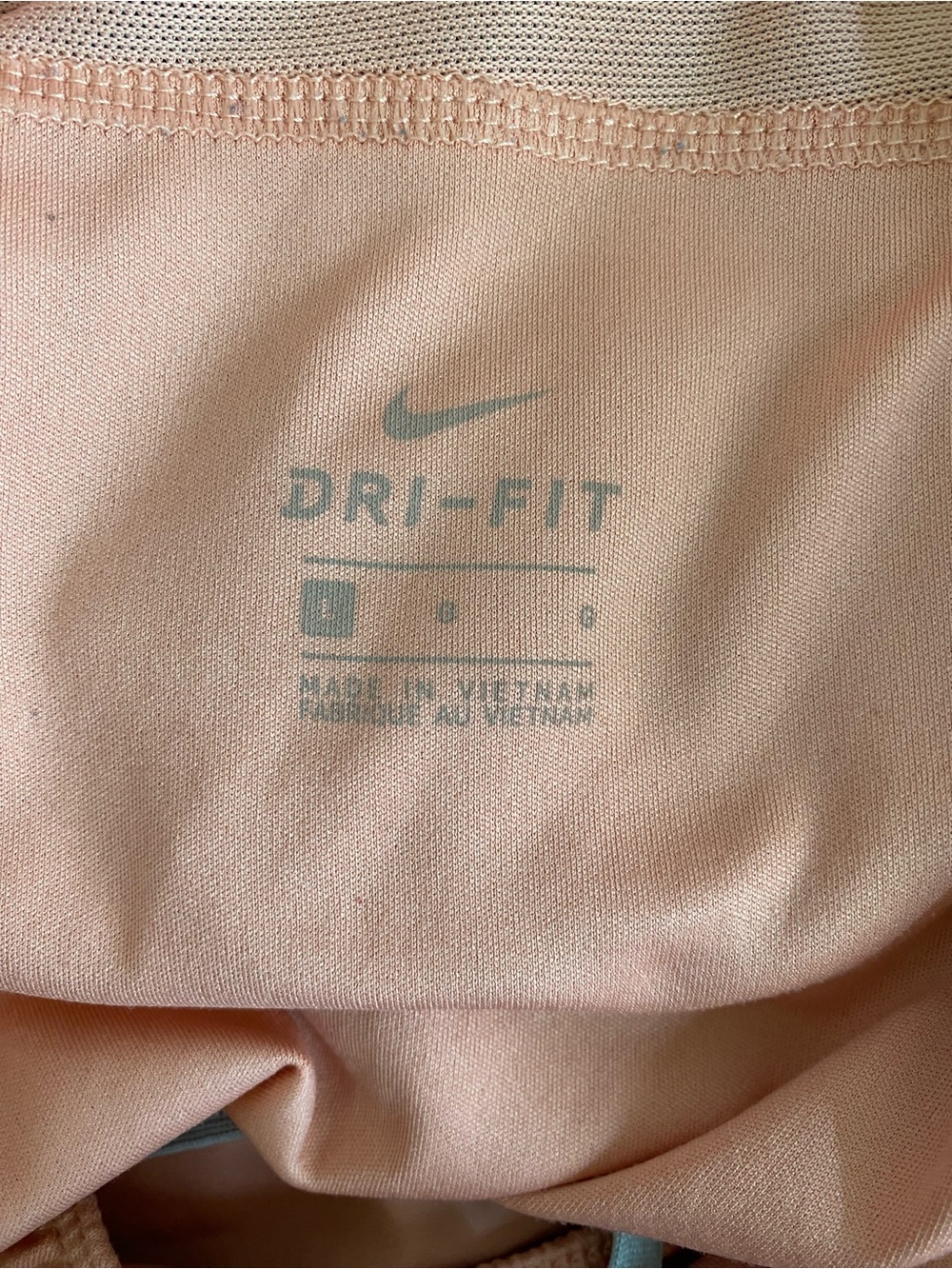 Nike Women's Peach Athletic Shorts Size Large - Picture 4 of 5